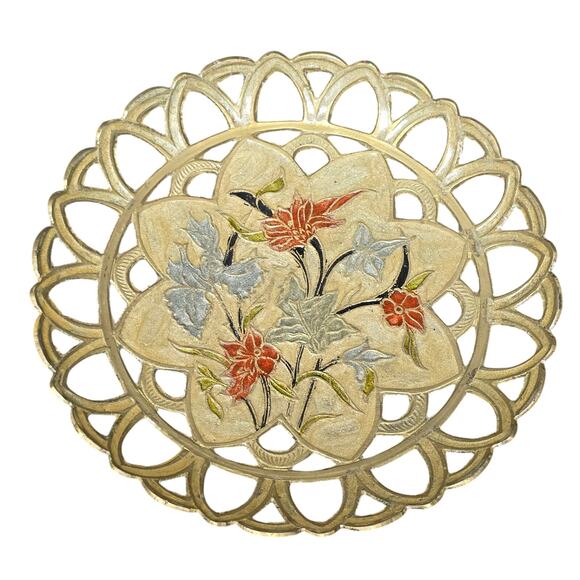 Vintage Solid Brass Floral Scalloped & Etched Change Bowl Tray - Picture 10 of 10